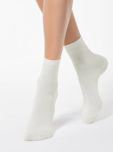 Женские носки CONTE Classic (Молочный)