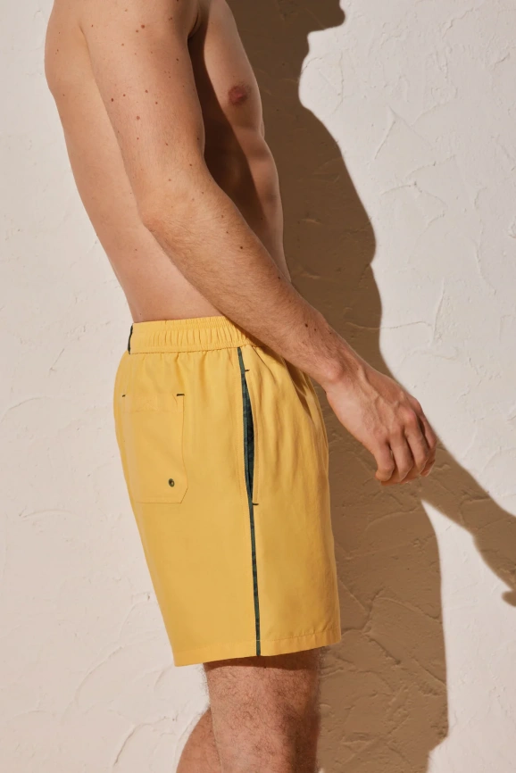 Мужские пляжные шорты YSABEL MORA Unico (Желтый) фото 3