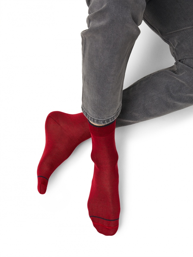 Мужские носки OMSA Classic (Rosso) фото 3